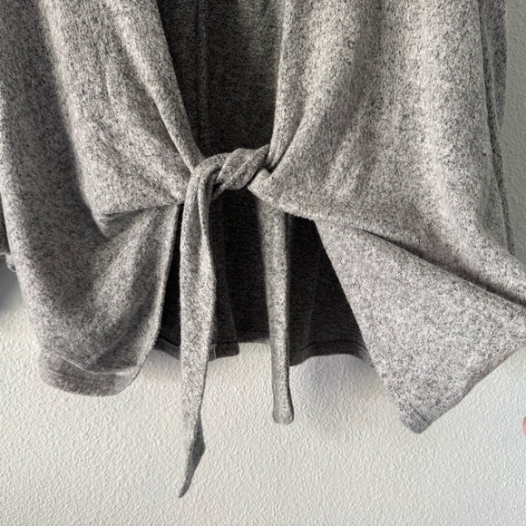 Chico's Cozy Heather Gray Dolman Tie Front Cardigan Chic Relaxed Size 3 (XL) - Picture 4 of 11
